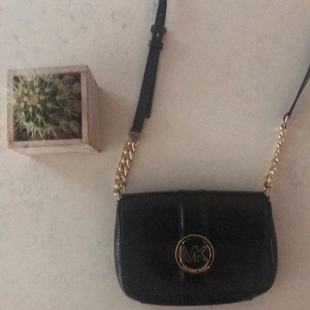 Michael Kors - Black and Gold Purse